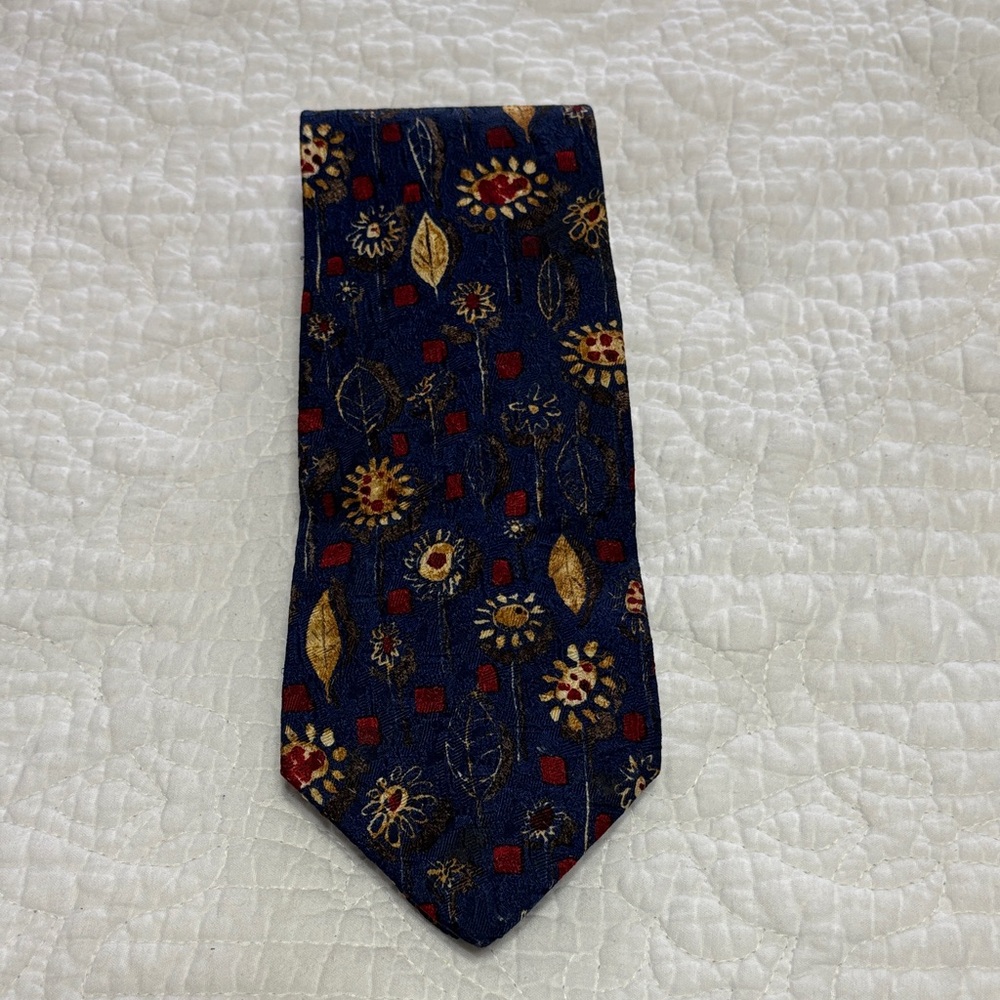 Ermenegildo Zegna Captivating Silk Floral Patterned  Men's Tie Navy Gold Red